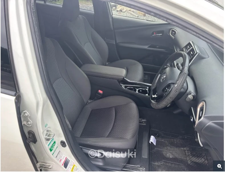 Toyota Prius S Safety Plus Two Tone 2018