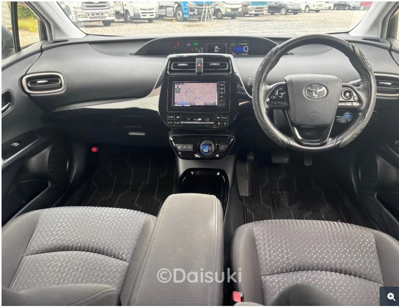 Toyota Prius S Safety Plus Two Tone 2018