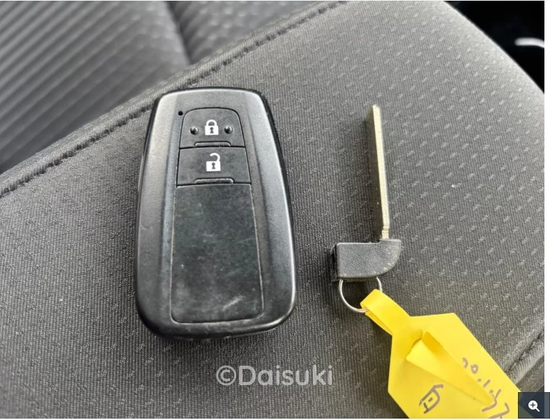 Toyota Prius S Safety Plus Two Tone 2018
