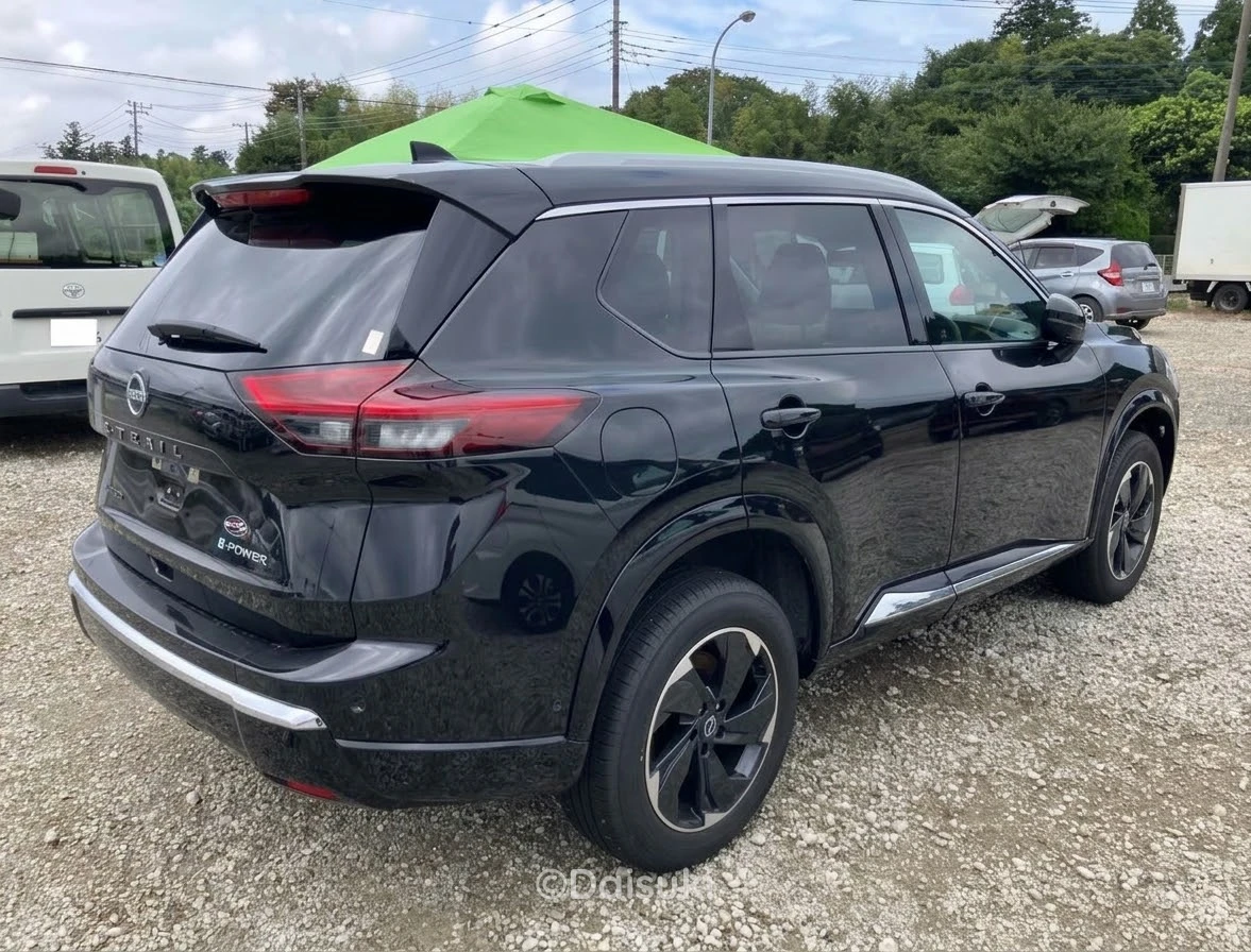 2025 NISSAN X-TRAIL HYBRID G e-4ORCE Driven 4100km