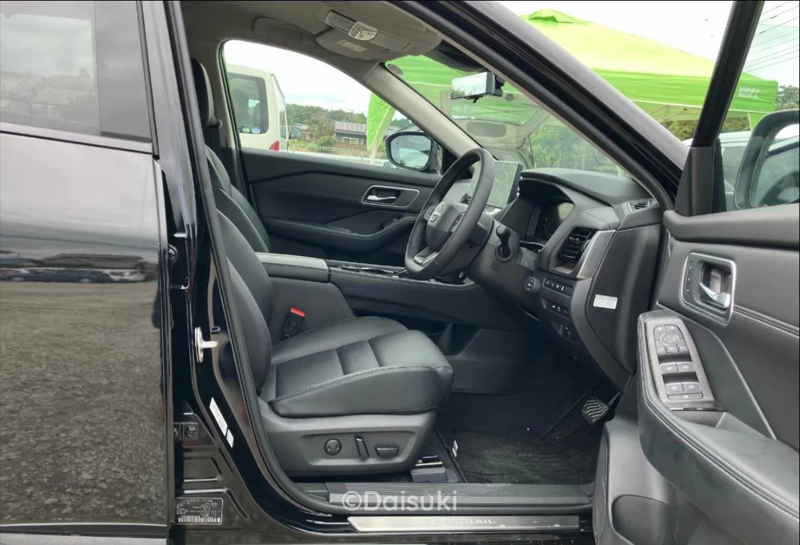 2025 NISSAN X-TRAIL HYBRID G e-4ORCE Driven 4100km