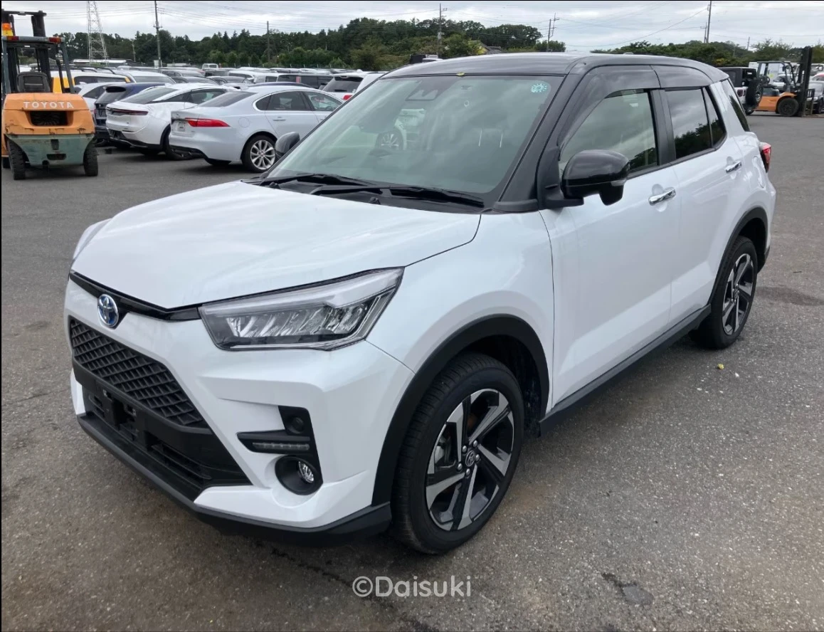 Toyota Razie Z HYBRID 2025
